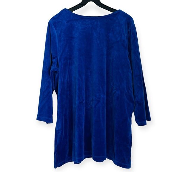 Quacker Factory Blue Velvet Heart Sequin Tunic Blouse Size 1X - Picture 2 of 6
